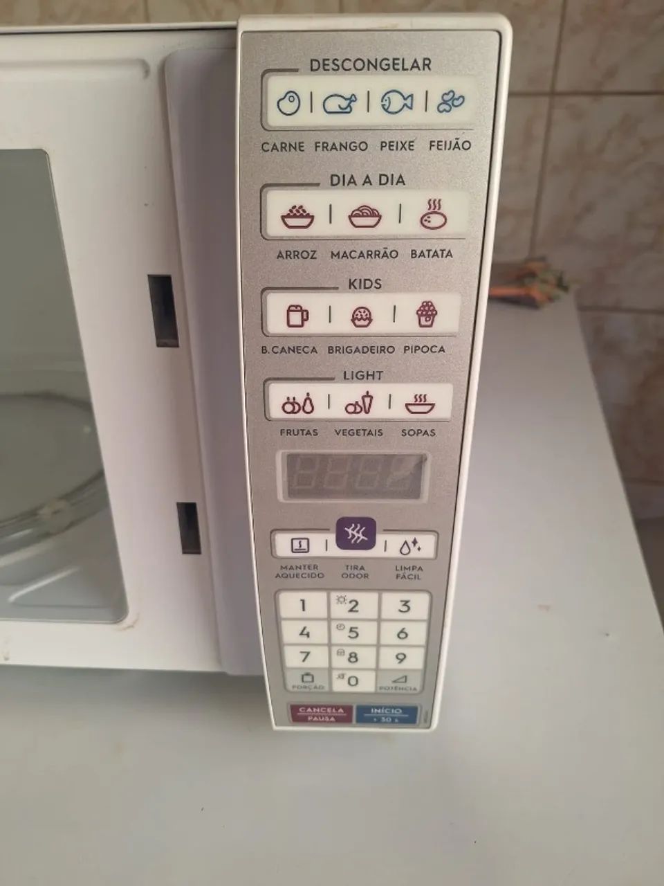 MICROONDAS ELECTROLUX - 34 LT - 110V - Foto 4