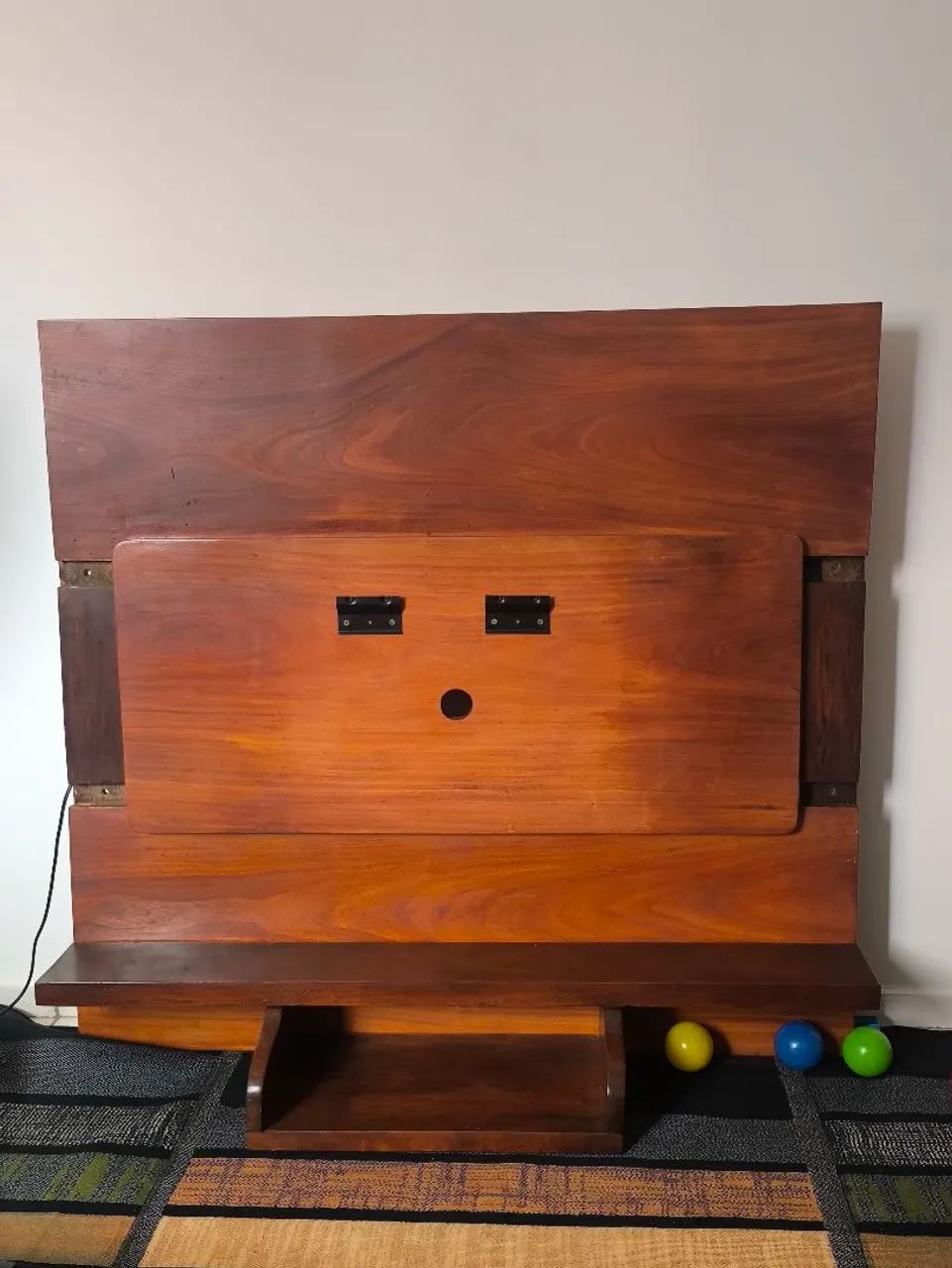 Painel de madeira pura