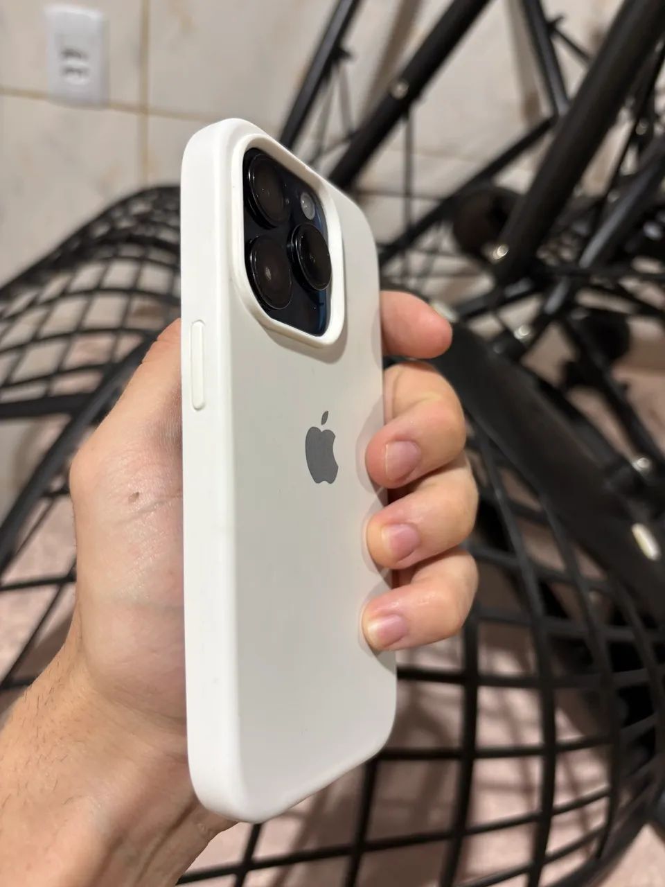 iPhone 15 PRO - Foto 3