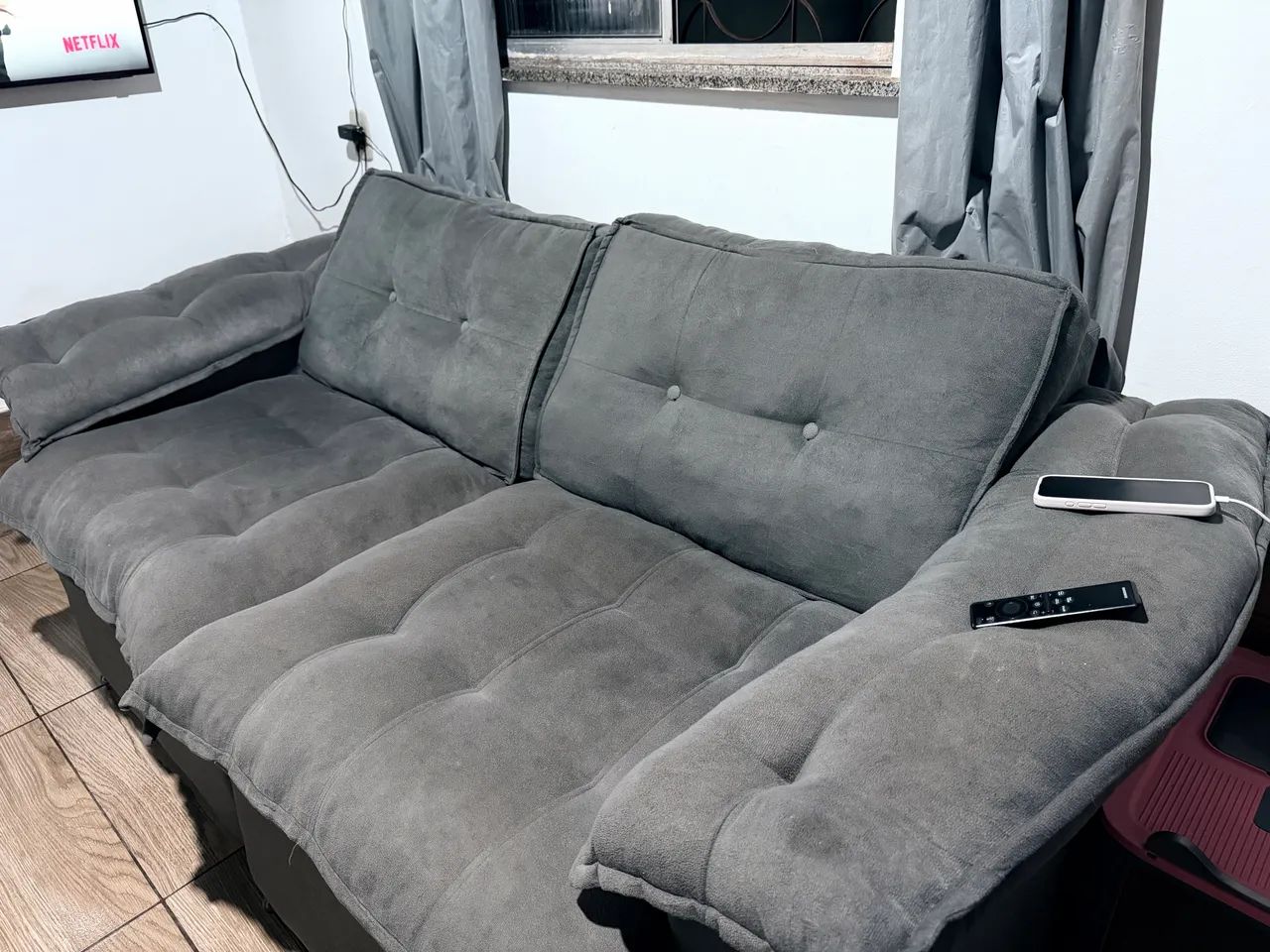 Vende sofá retrátil 
