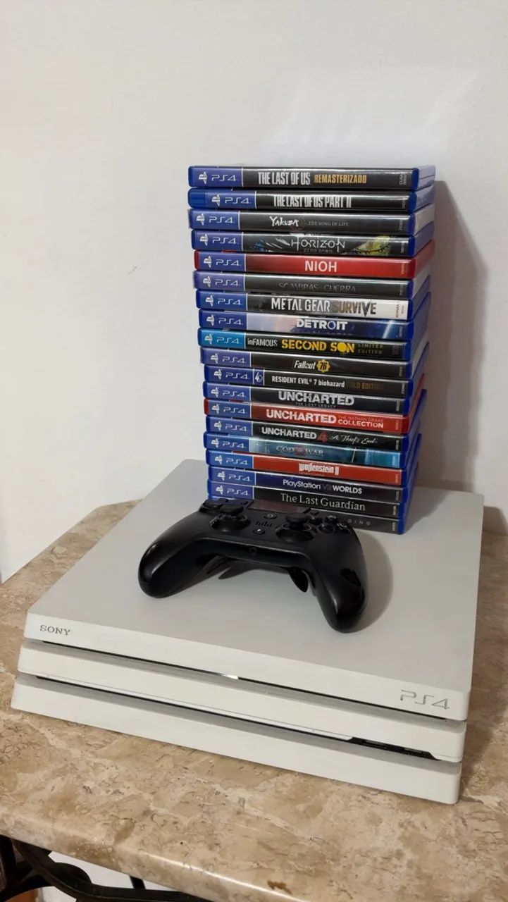 Ps4 Pro - 1 tera - branco