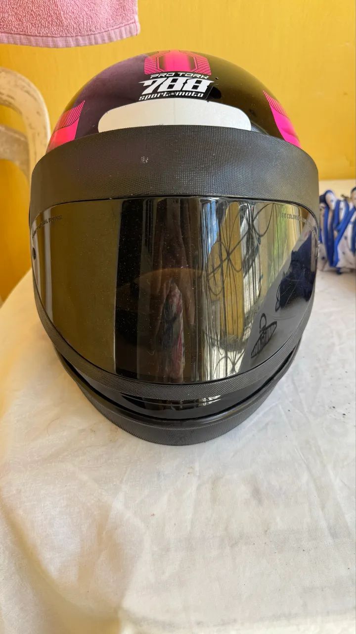 Vendo Capacete de moto seminovo  - Foto 2