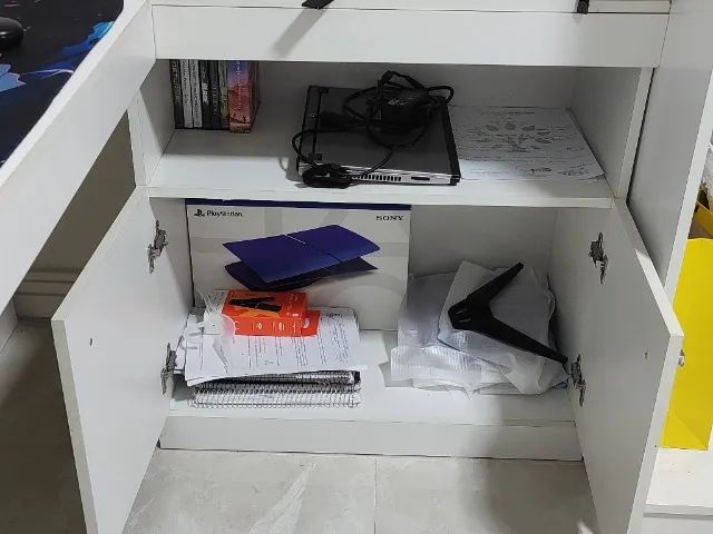 Escrivaninha em L (de canto). - Foto 3