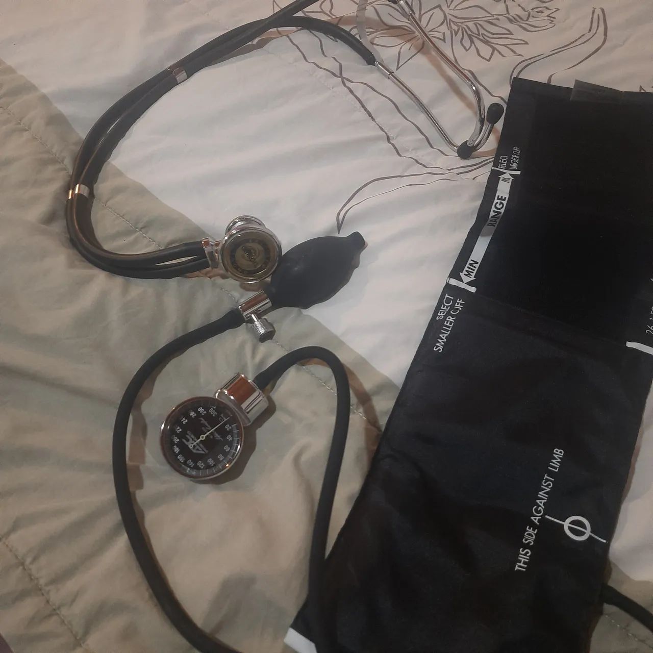 Aparelho de pressão  - Foto 2
