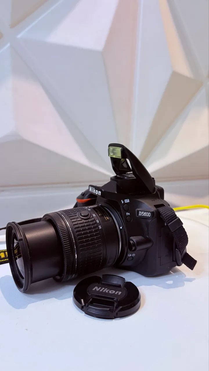 NIKON D5600 - 2900 cliques - Foto 4