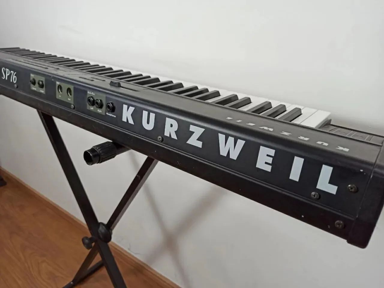 Kurzweil SP76