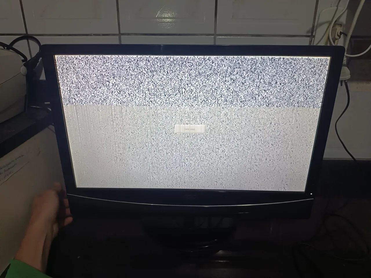 Monitor LCD AOC. 21,5 Polegadas 
