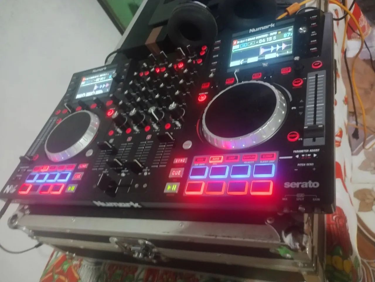 Vendo controladora numark nv2 - Foto 3