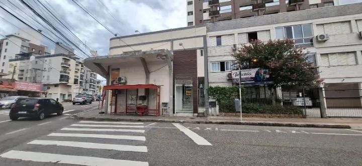 Sobreloja com 32m² - Locação em Coqueiros. - Foto 2