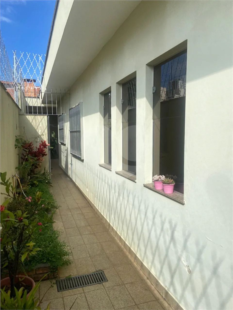 Casa térrea com 3 quartos para locação em Vila ipojuca - SP - Foto 2