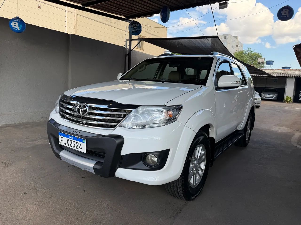 Toyota Hilux Hilux SW4 SR 4x2 2.7/ 2.7 Flex 16V Aut. 2014