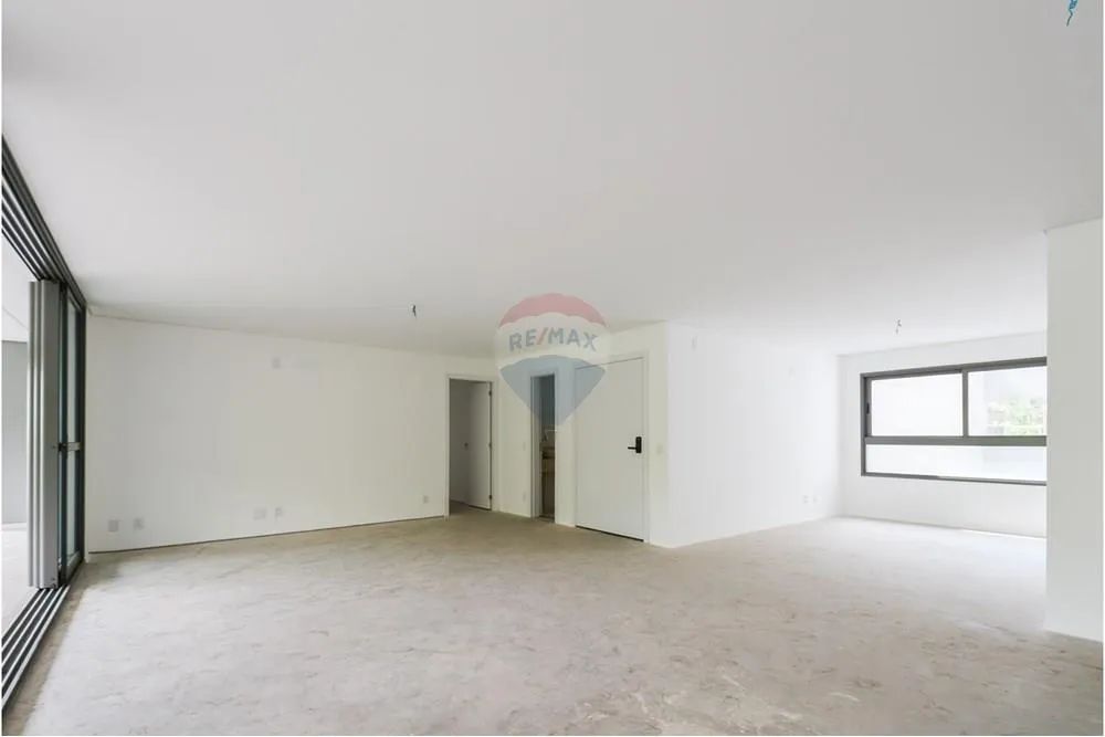 Apartamento tipo para venda com 4 quartos, sendo 4 suítes, 274m² - Foto 3