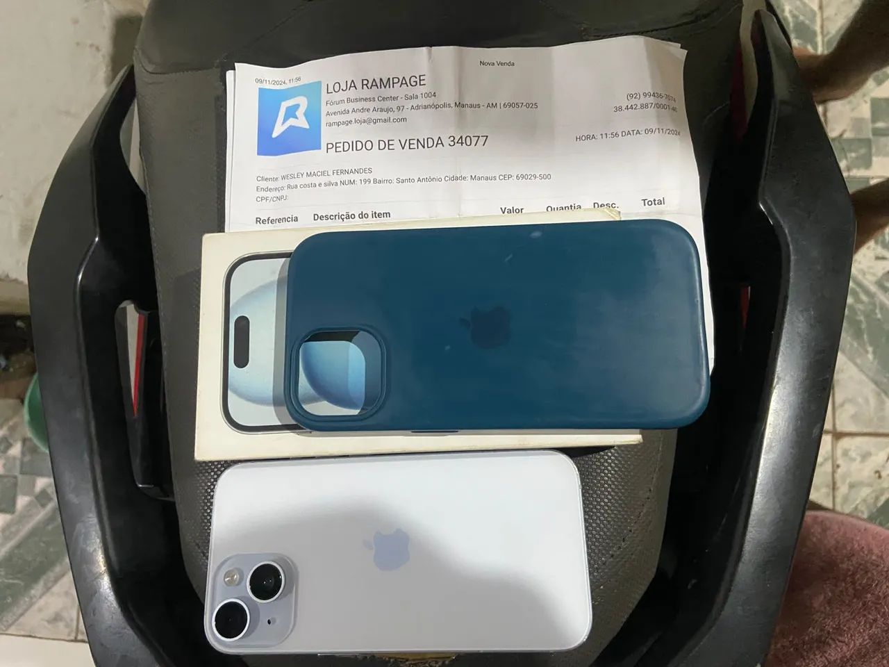 VENDO ESSE IPHONE 15 128GB NOTA FISCAL E CAIX  - Foto 2