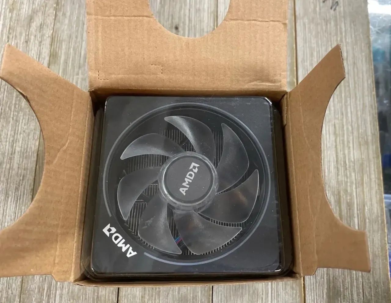 Air Cooler AMD Wraith Prism 