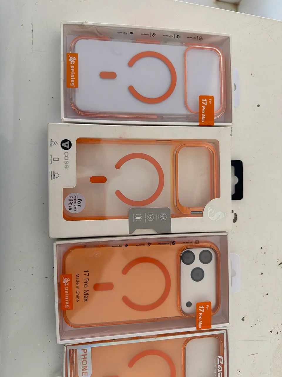 Capa 17 pro max laranja - Foto 3