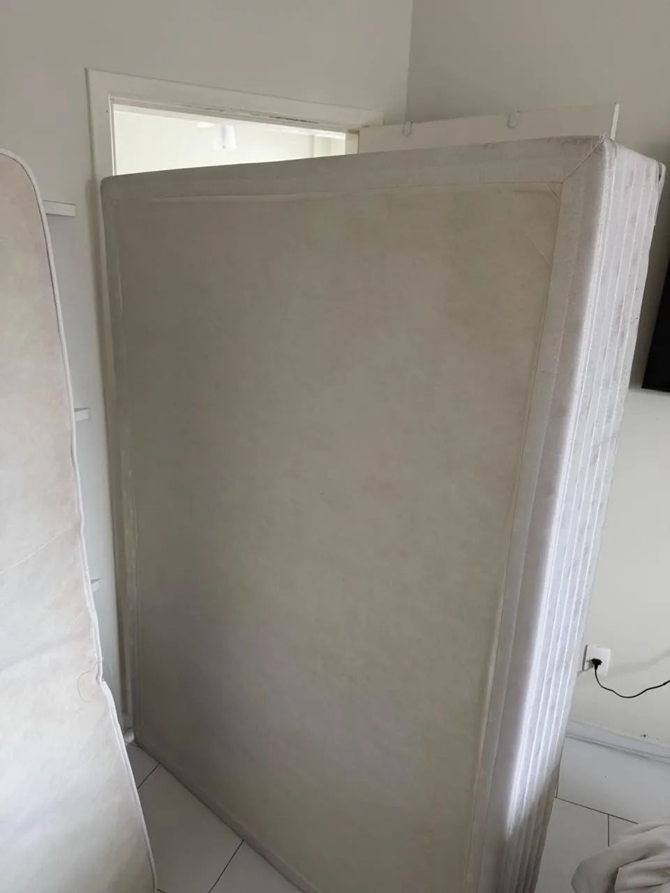 Cama de casal em bom estado  - Foto 2