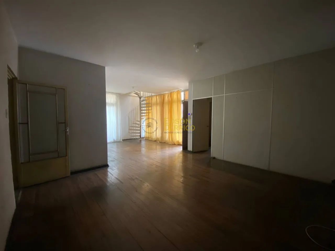Sobrado com 4 quartos à Venda, Centro - Pindamonhangaba - Foto 4