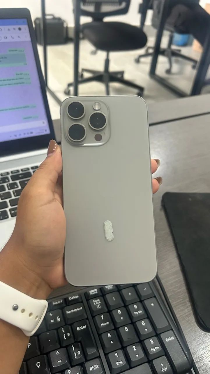 iPhone 15 pro Max - Foto 4
