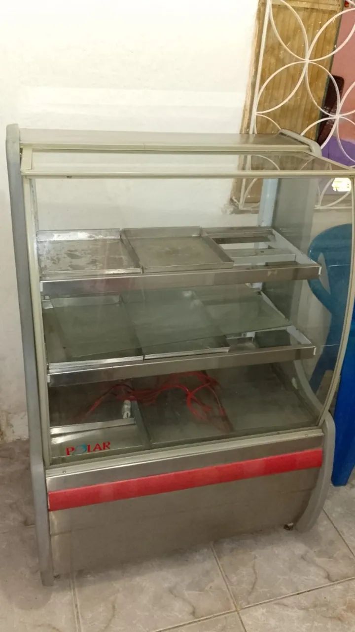 Vendo essa estufa de 3 andares e vem com 9 bandejas grandes já quem tiver interesse só ent - Foto 2