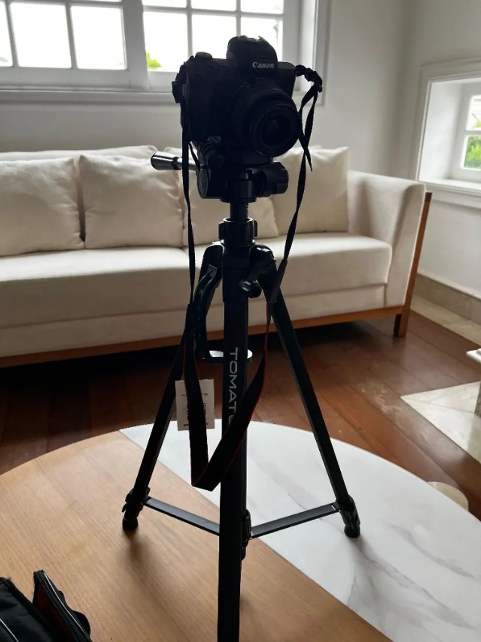 Camera Canon EOS M50 MARK II com Microfone e bateria Extra e Cartao de 256g e Pedestalb - Foto 2