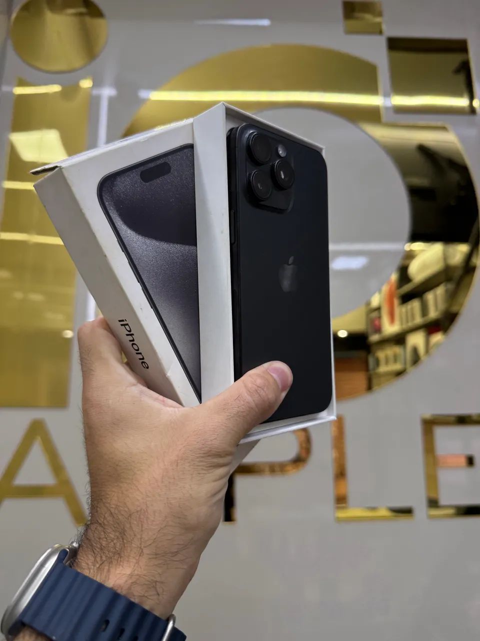 IPHONE 15 PRO MAX 256GB BLACK SEMI NOVO COM CAIXA MEGA PROMO - Foto 3
