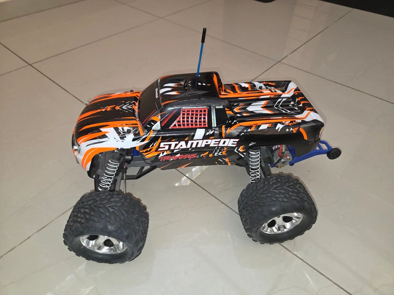 Automodelo Traxxas Stampede - Foto 4