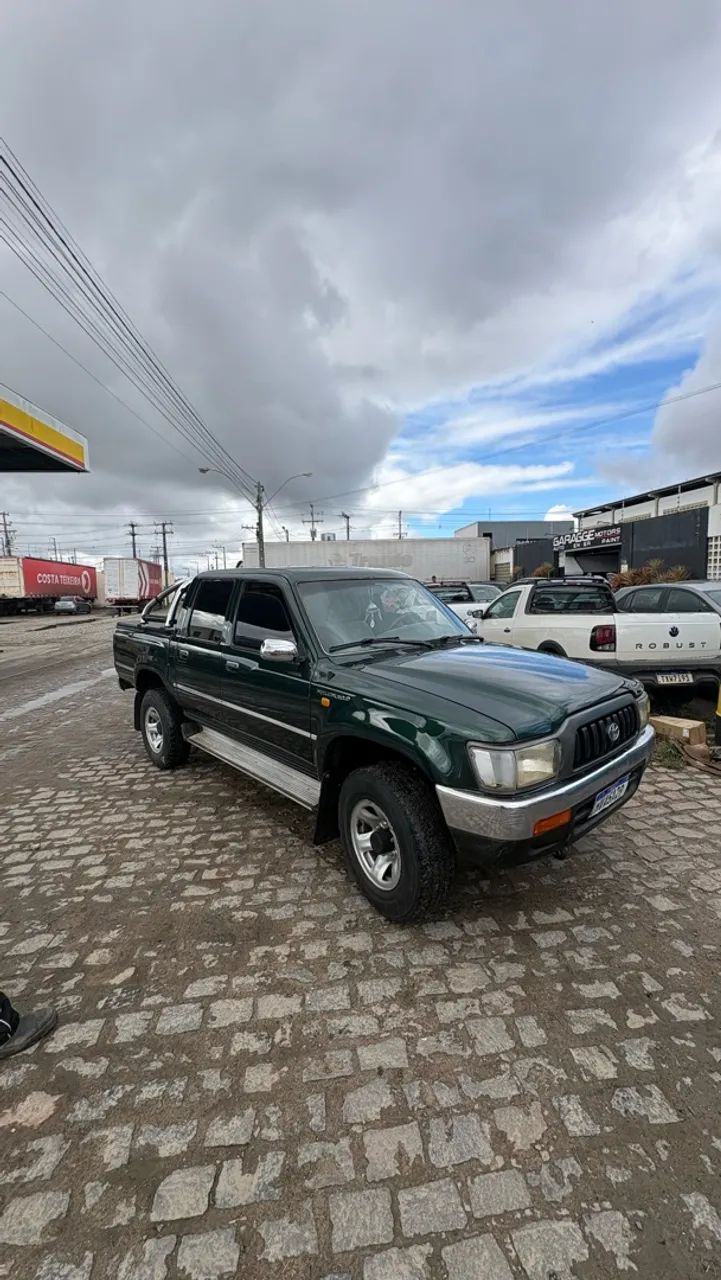 Toyota Hilux CD SRV 4X2 3.0 8V 90cv Diesel 2002