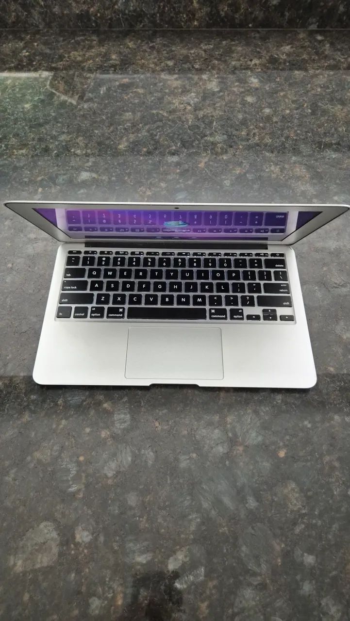 MacBook Air 11" 2013 Intel Core i5 4GB SSD Atualizado macOS Big Sur - Foto 5