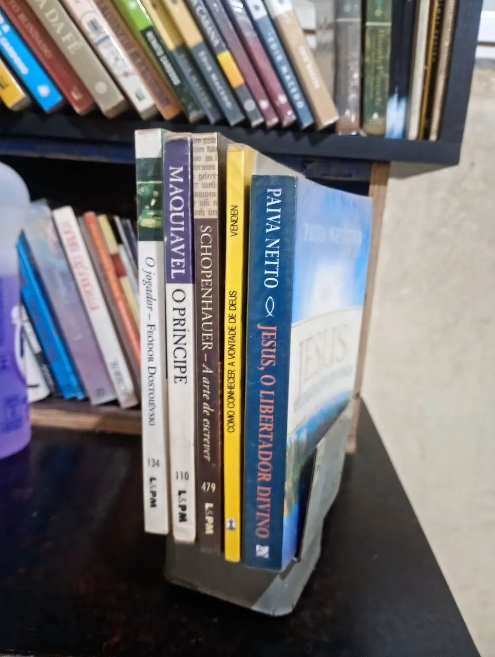 Porta livros compacto.  - Foto 2
