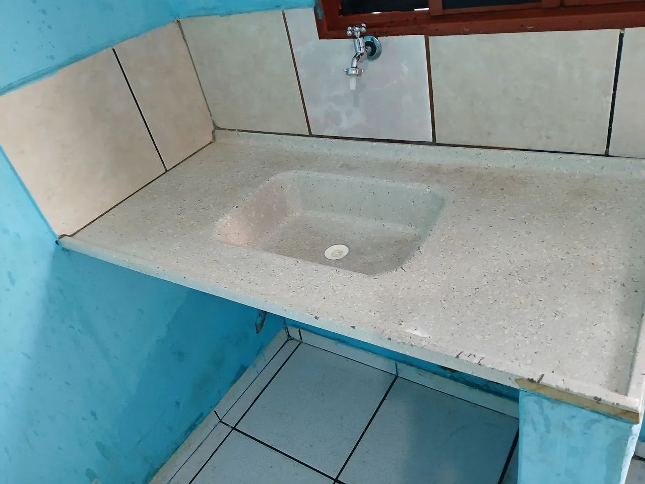 Kitnet na 1106 sul, valor 750,00!! - Foto 2