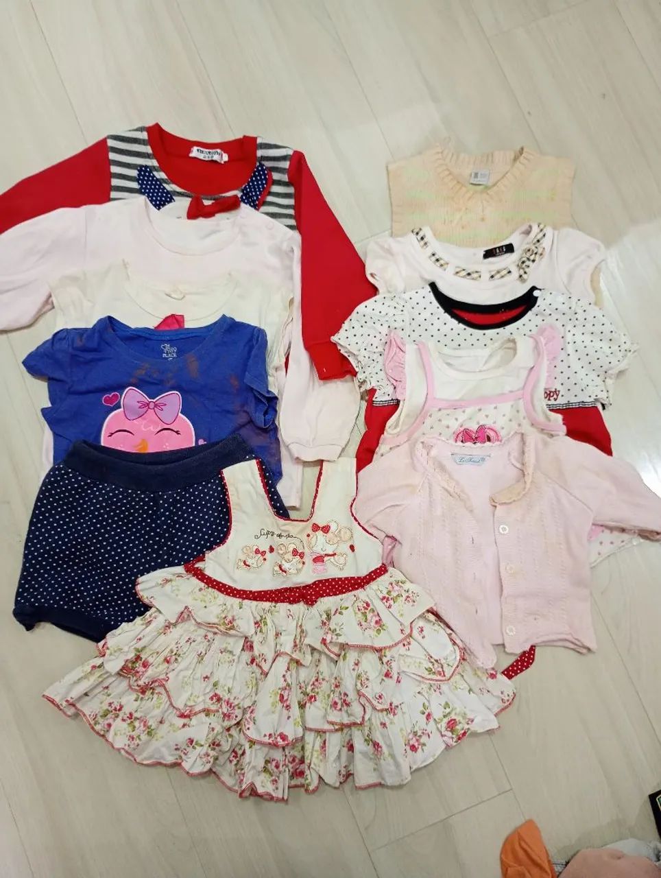 11 peças de roupas infantil variadas