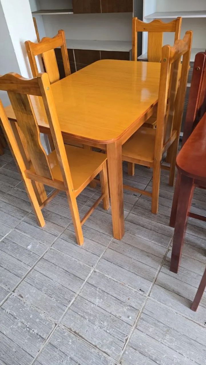 4 Cadeiras de Madeira - Foto 2