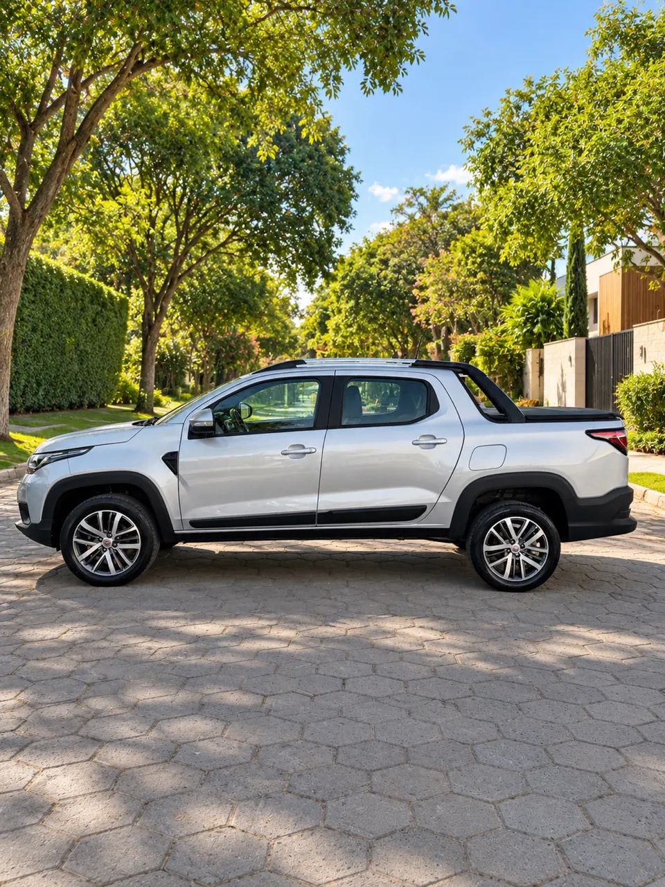 Fiat Strada Volcano 1.3 Flex 8V CD Aut. 2023 - Foto 4