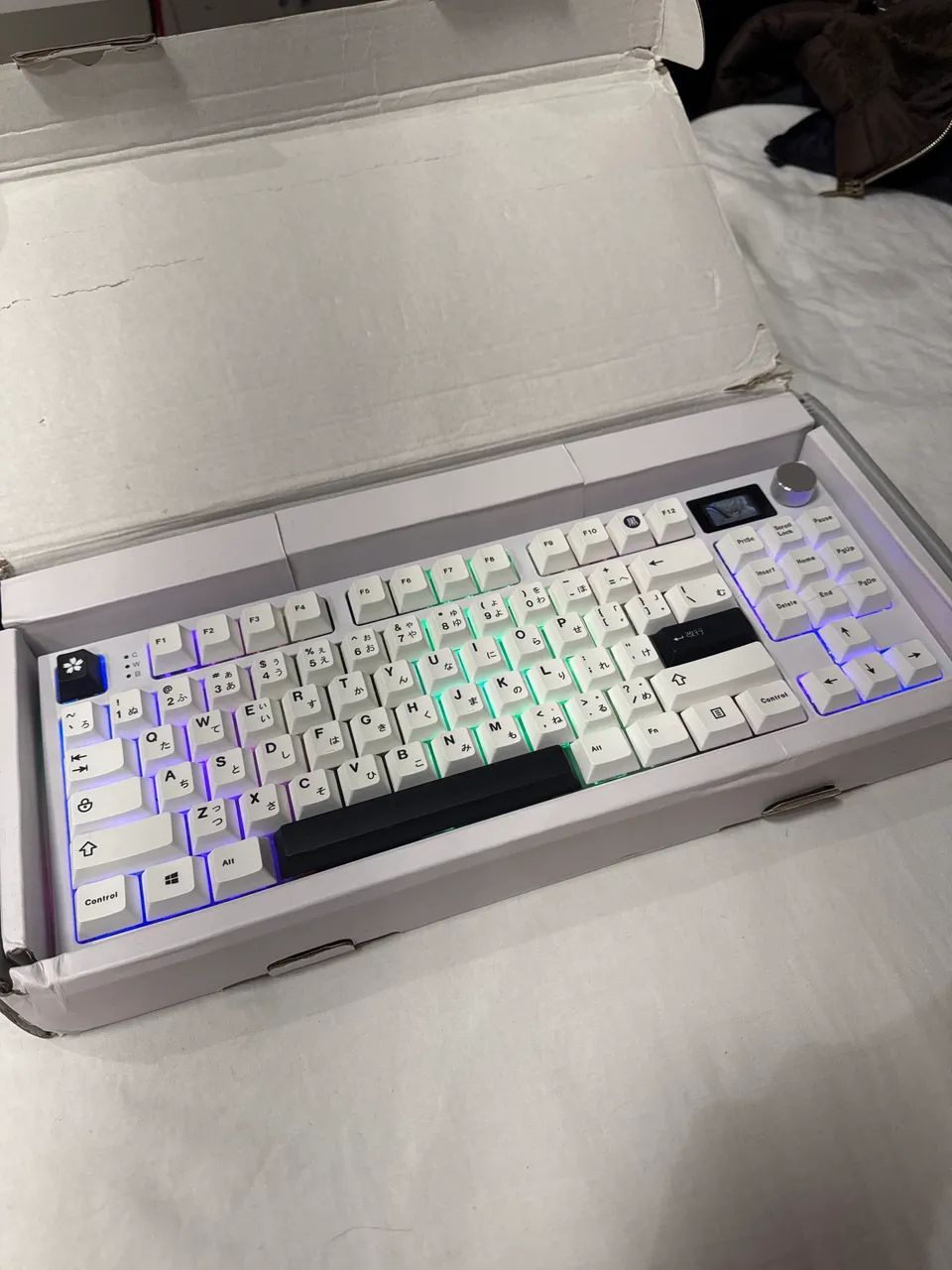 Teclado k86 com keycaps extras  - Foto 2