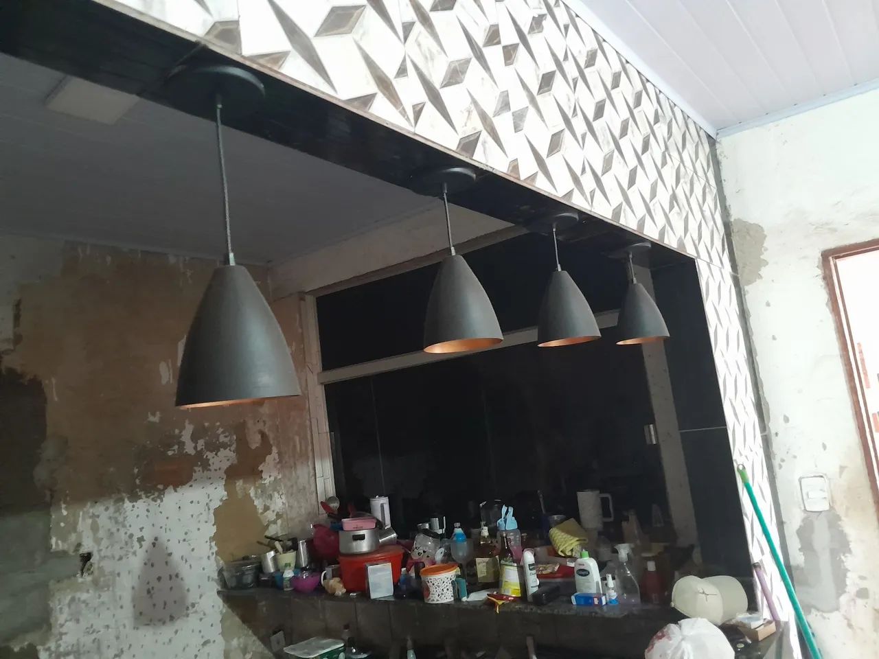 4 luminárias 