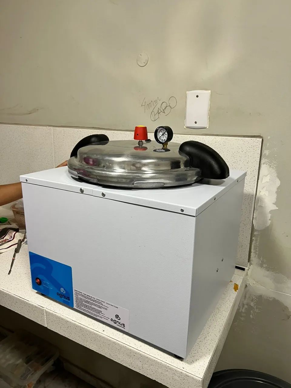 VENDE SE AUTOCLAVE AGNUS