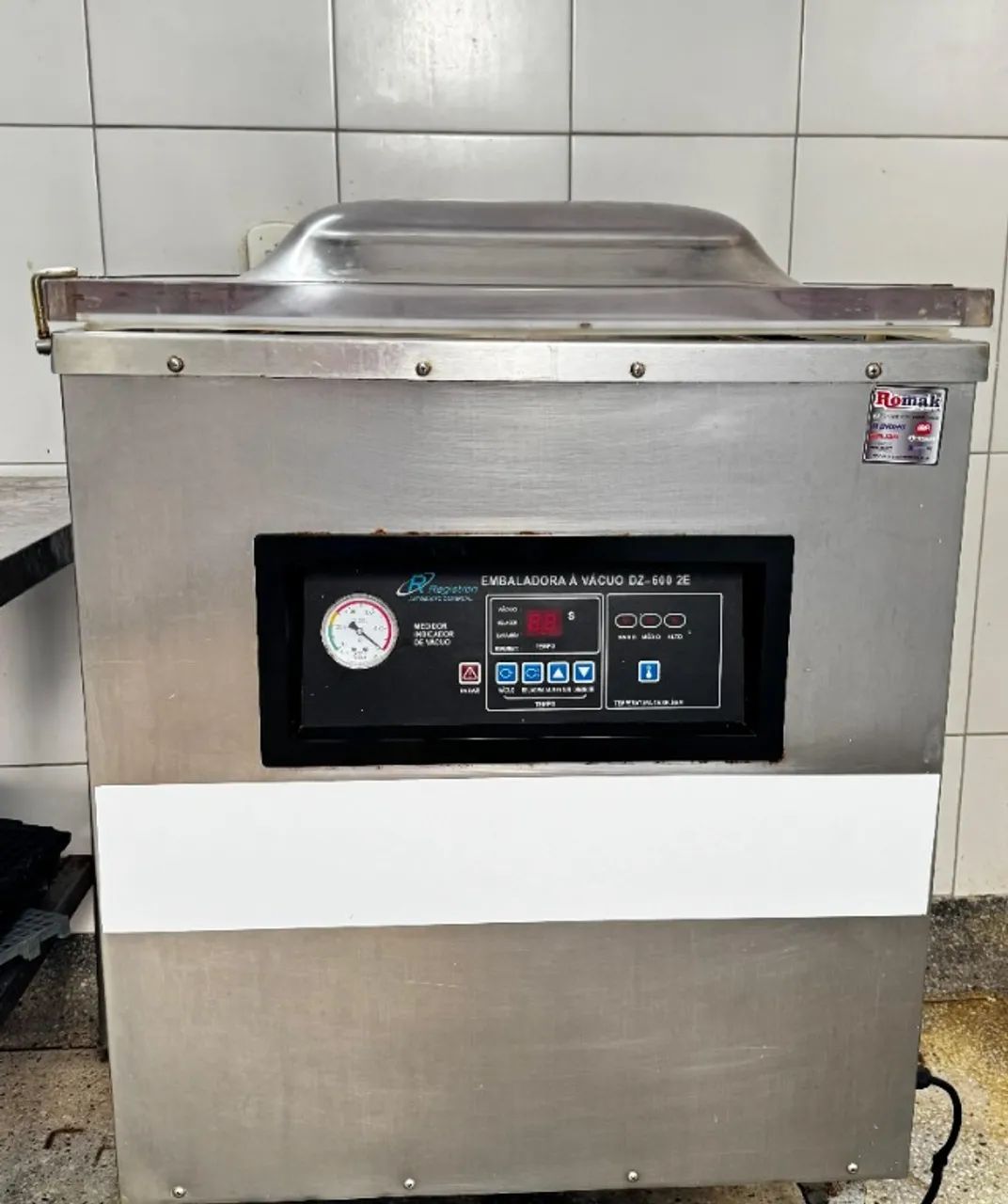 Seladora a Vácuo - Registron DZ600 (220V)