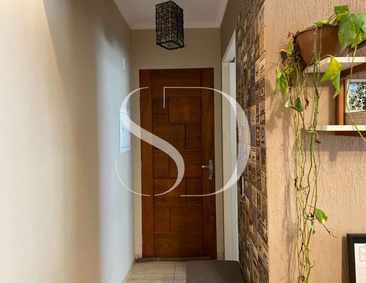 Apartamento reformado com 02 dormitórios e 01 vaga de garagem - Foto 4