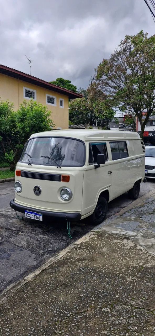 Volkswagen Kombi Standard/ Luxo/ Serie Prata 2000
