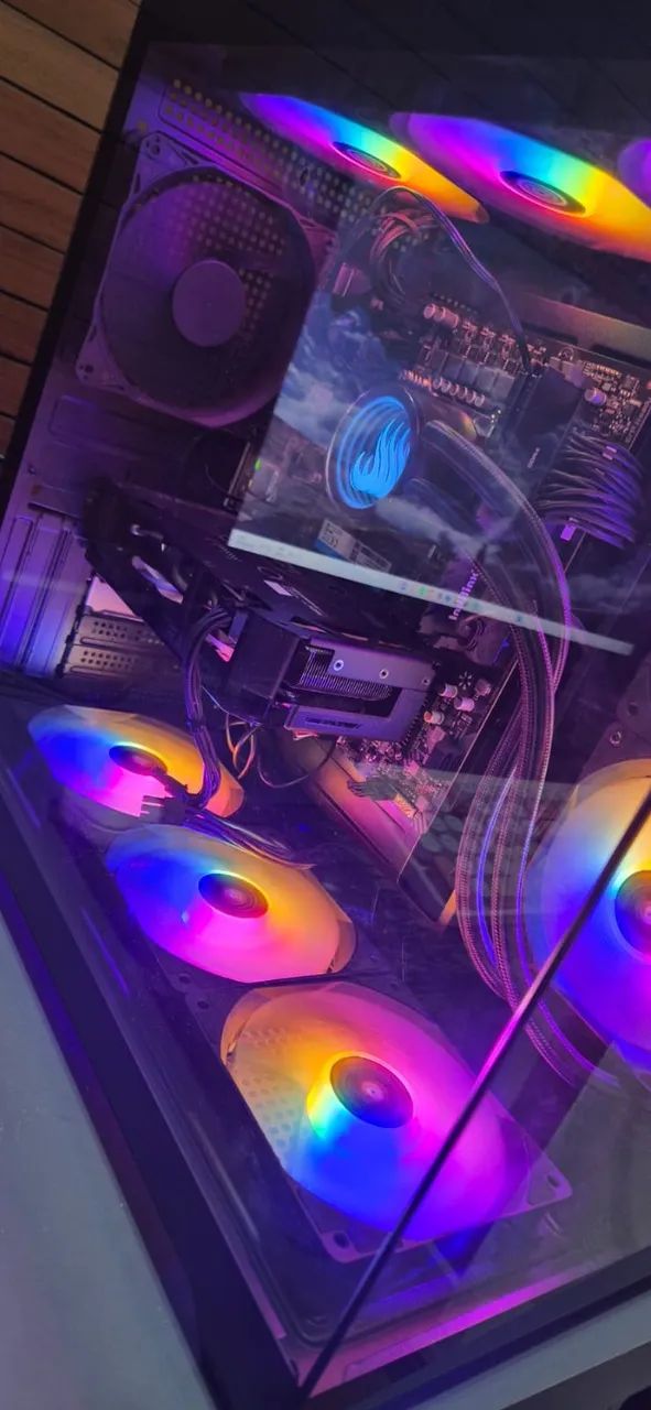 PC gamer i7 12700kf + rx9060xt 16gb