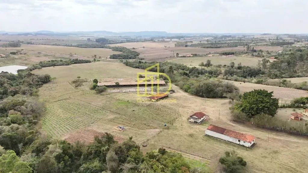 SÍTIO À VENDA  REGIÃO DE ITAPETININGA/SP - Foto 3