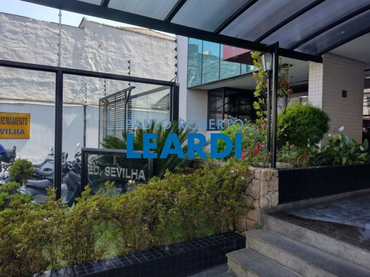 CONJ. COMERCIAL - SAÚDE - SP