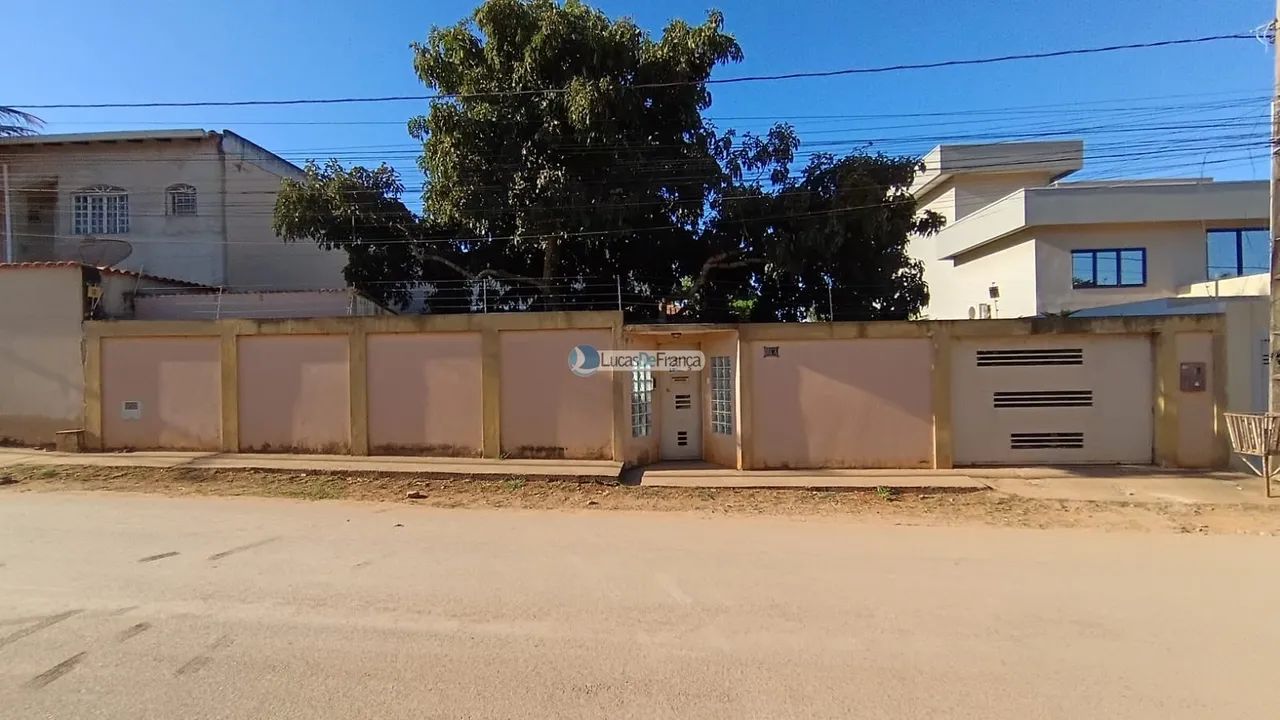 SOBRADO NA BICA DO DER PLANALTINA DF 