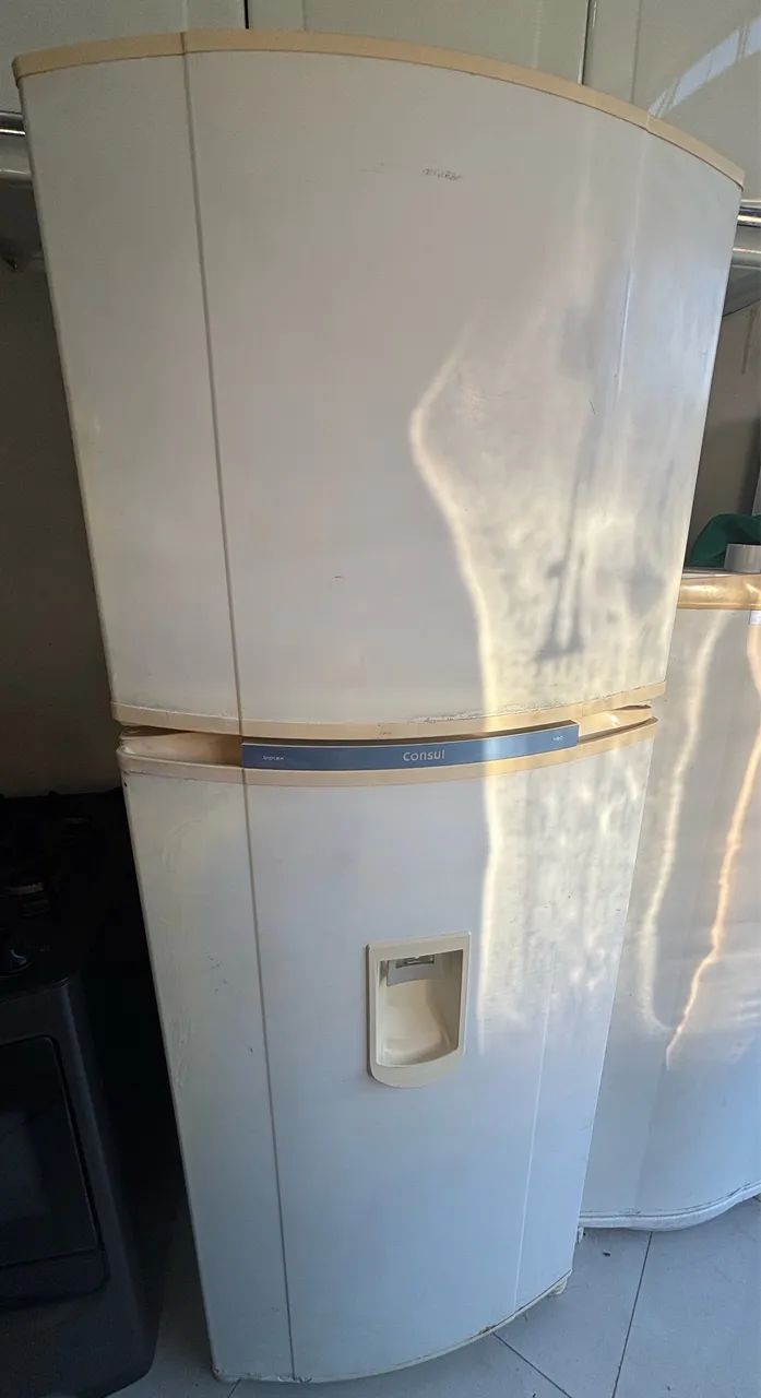 Geladeira duplex da marca cônsul 