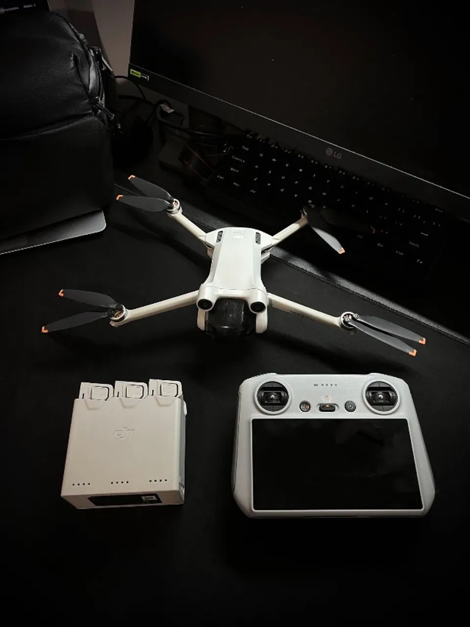 Drone DJI Mini 3 PRO + Kit FlyMore Completo - Foto 4
