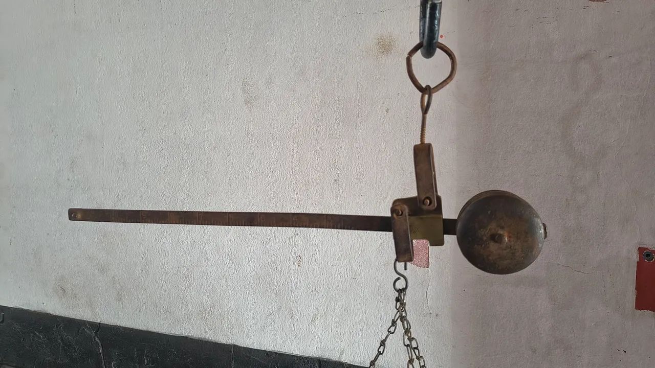 Balança romana antiga de peixeiros e verdureiros. - Foto 4