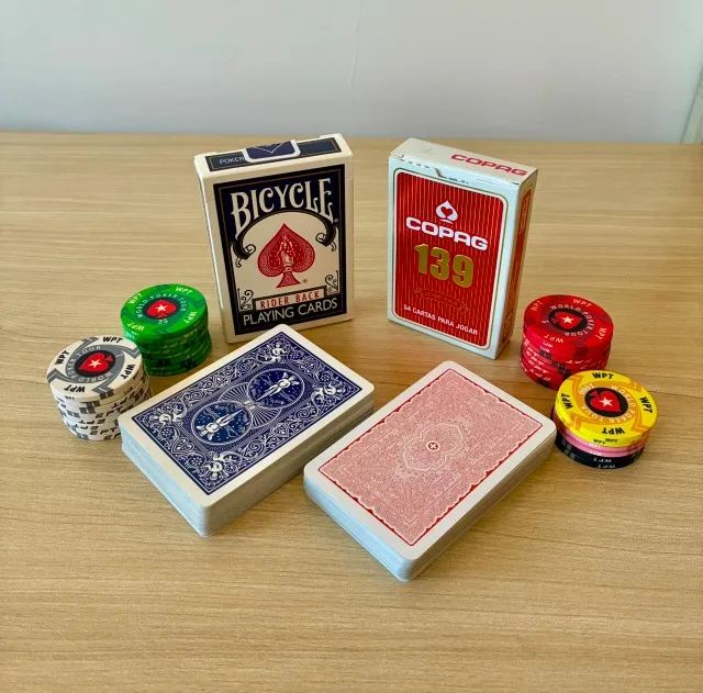 Fichas de Poker + 2 Baralhos (Bicycle e Copag)