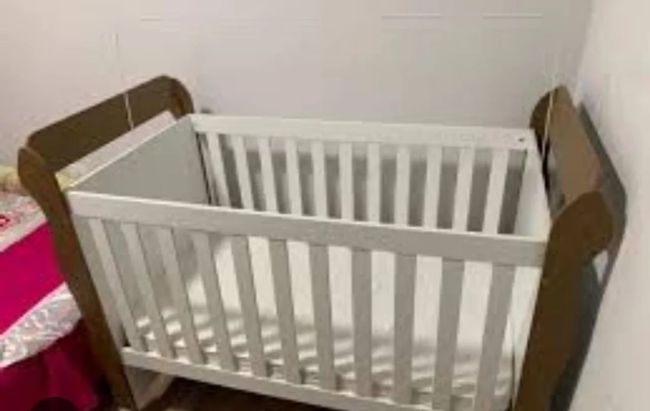 Vendo berço seminovo 