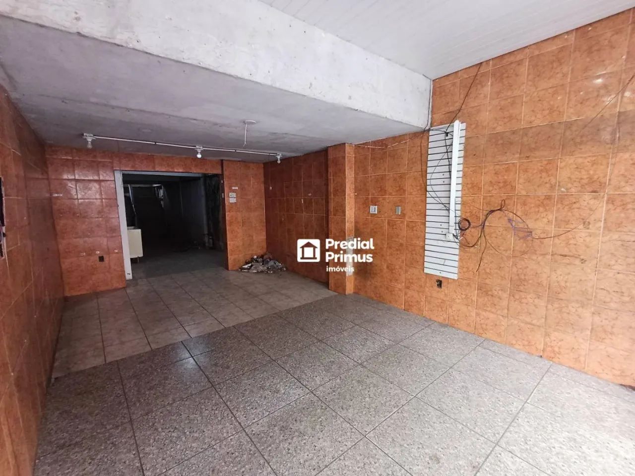 Loja com banheiro para alugar, 40 m² - Centro - Nova Friburgo/RJ - Foto 2