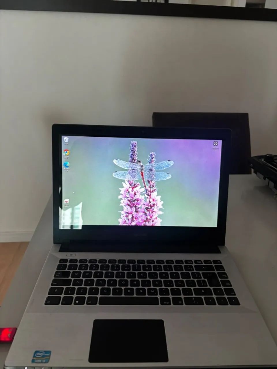 Notebook 12gb Ram i3 SSD